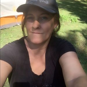 Meet your Posher, Liz